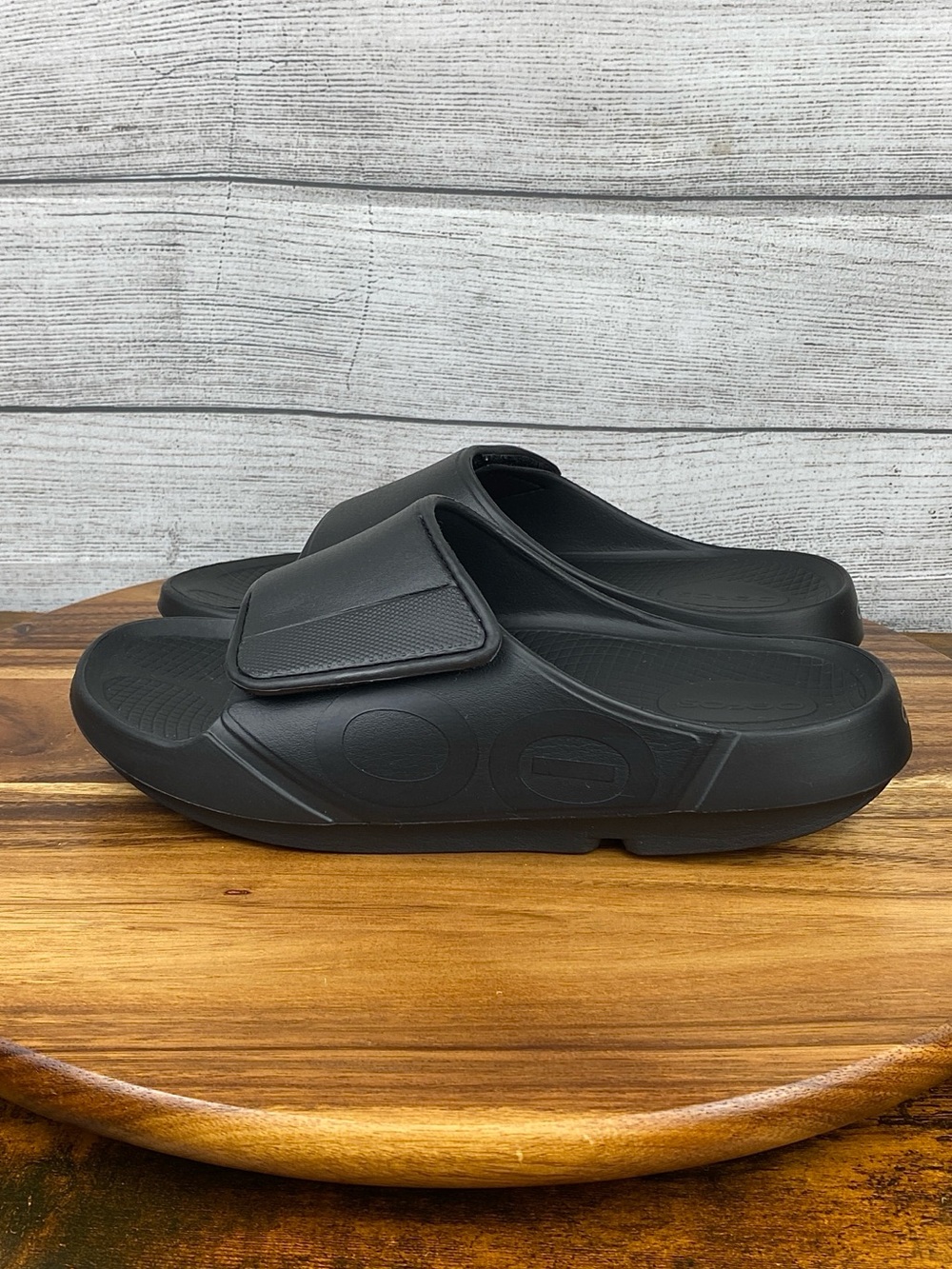 OOFOS OOahh Sport Flex Recovery Black Slide Sandals Adjustable Strap Mens Size 9